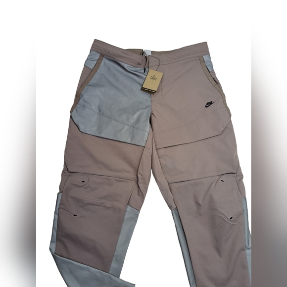 Nike Sportswear Tech Pack Reflective Unlined Cargo Pants - Picture 2 of 10